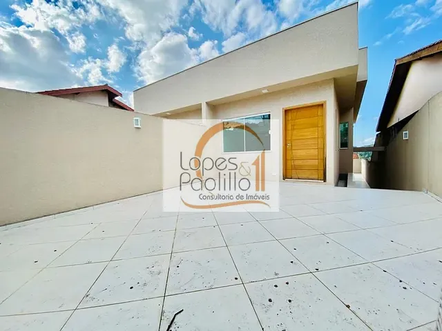 Casa com 180m² 3 quartos e 2 banheiros, à venda, no bairro Loanda em Atibaia