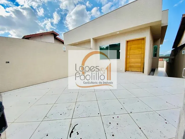 Casa com 180m² 3 quartos e 2 banheiros, à venda, no bairro Loanda em Atibaia