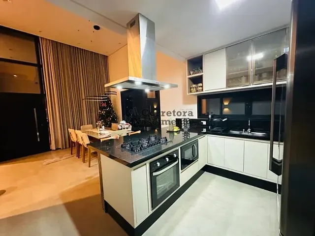 Casa com 250m² 3 quartos e 2 banheiros, à venda, no bairro Condomínio Residencial Fogaça em Jacareí