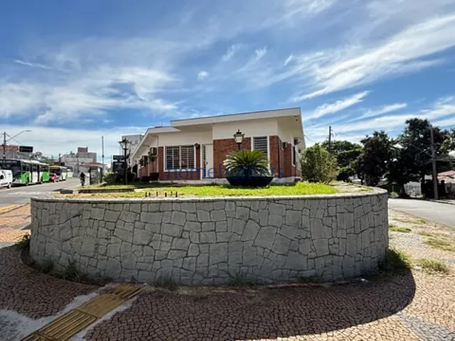 Casa para alugar, no bairro Taquaral em Campinas