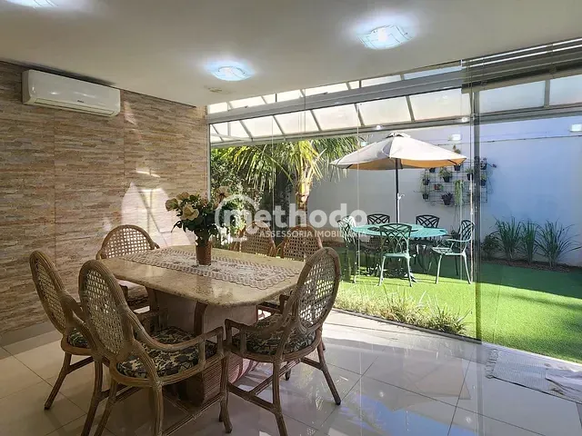 Casa com 580m² 4 quartos e 6 banheiros, à venda, no bairro Parque Taquaral em Campinas