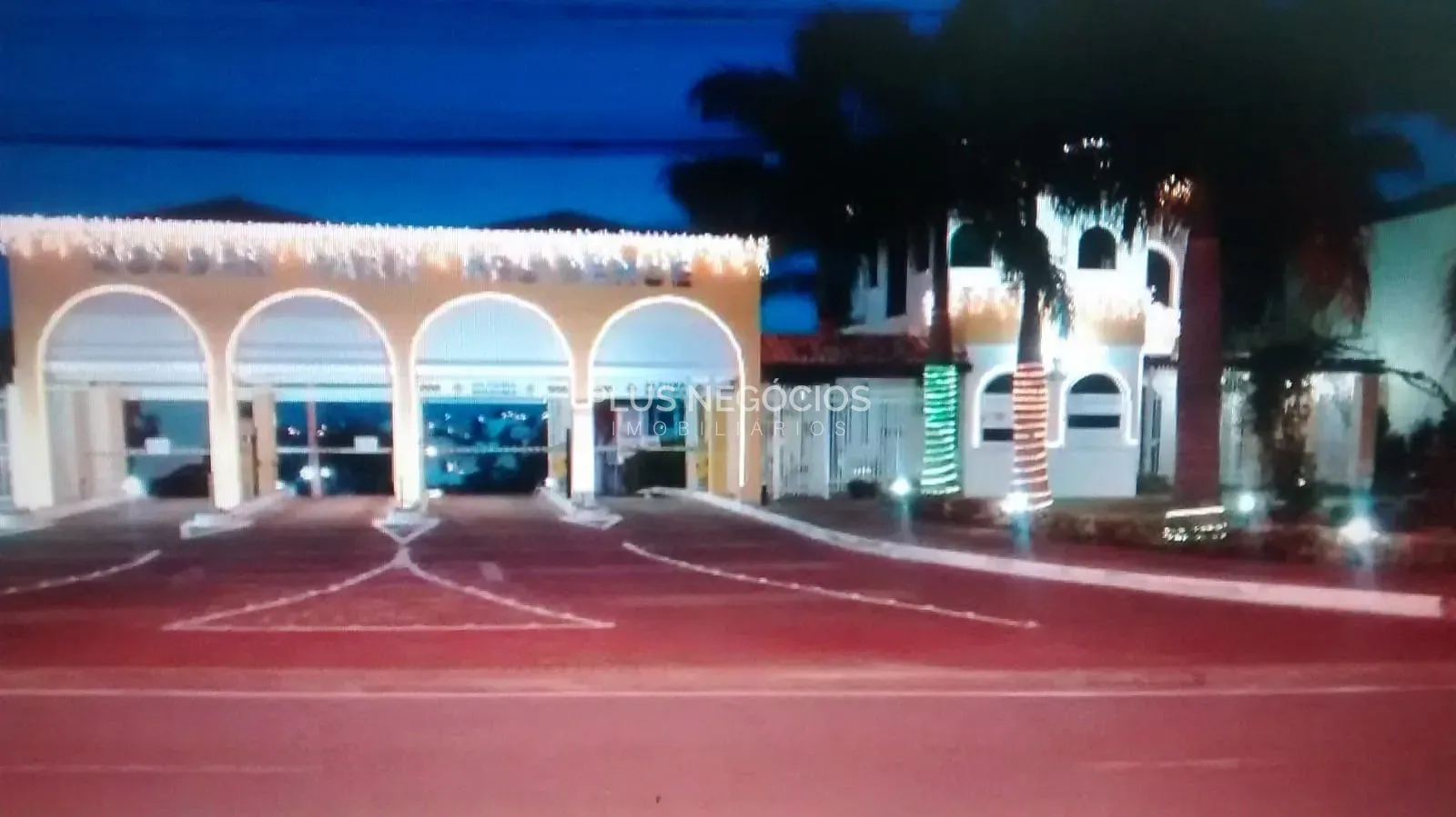 Casa, 3 quartos, 300 m² - Foto 1