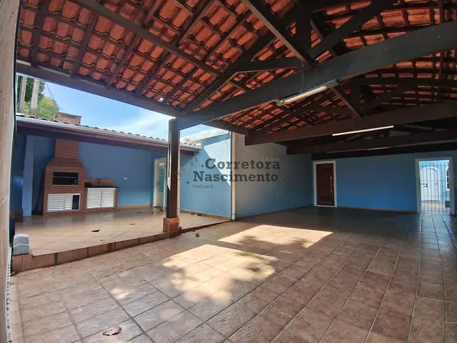 Casa 3 quartos e 2 banheiros, à venda, no bairro Jardim Satélite em São José dos Campos
