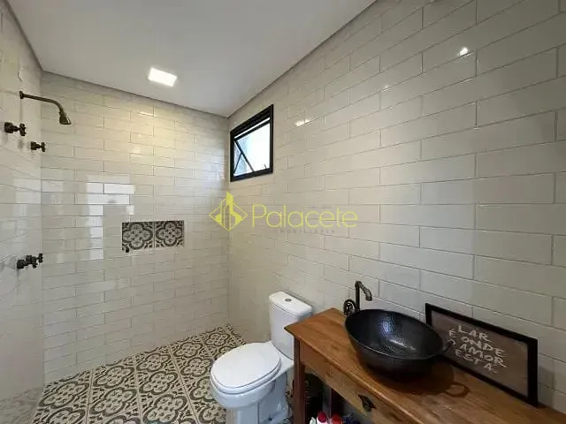 Casa com 307m² 4 quartos e 4 banheiros, à venda, no bairro Jardim Marlene Miranda em Taubaté