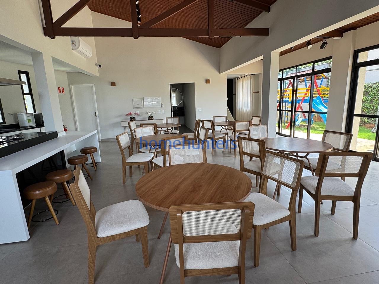 Casa, 4 quartos, 241 m² - Foto 35