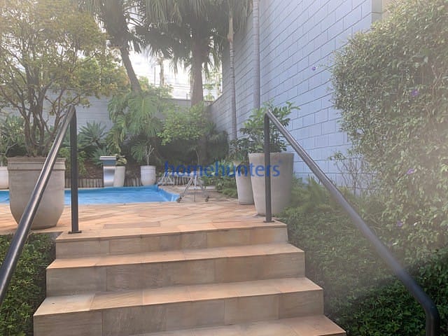 Casa, 4 quartos, 241 m² - Foto 2