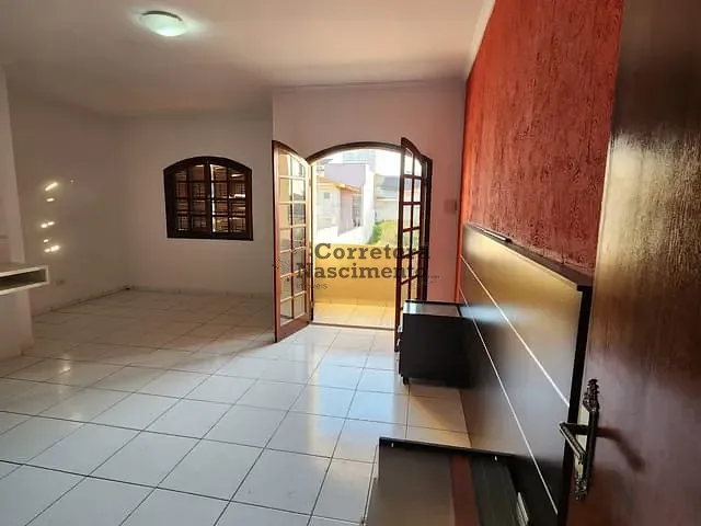 Casa com 220m² 3 quartos e 3 banheiros, à venda, no bairro Loteamento Villa Branca em Jacareí