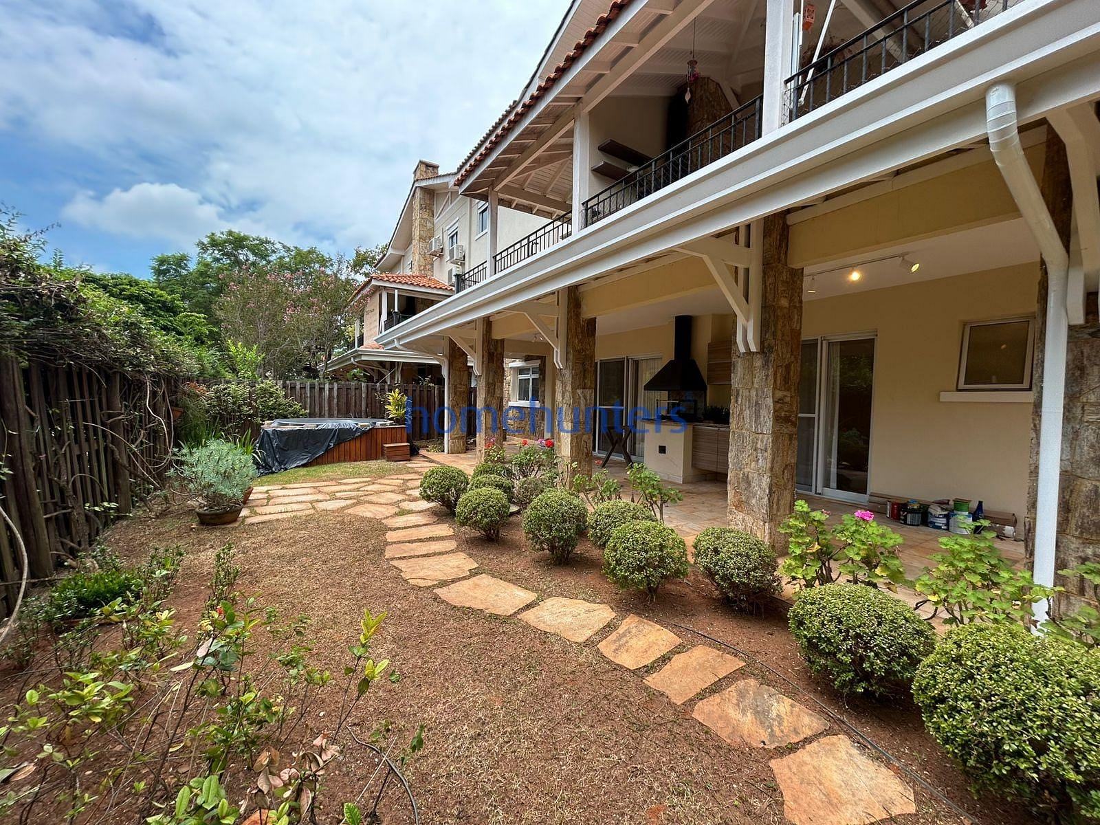 Casa, 3 quartos, 156 m² - Foto 1