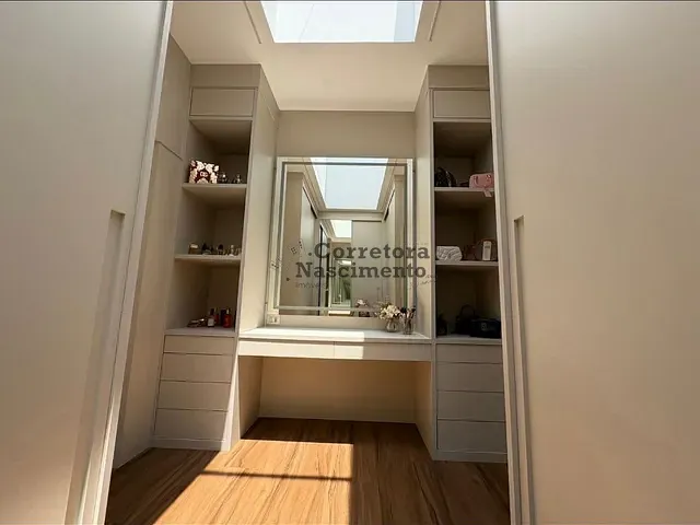 Casa com 95000m² 4 quartos e 5 banheiros, à venda, no bairro Loteamento Floresta em São José dos Campos