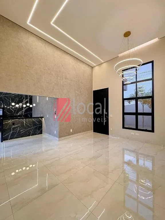 Casa com 3 quartos à venda, 130m² — foto 1 de 21