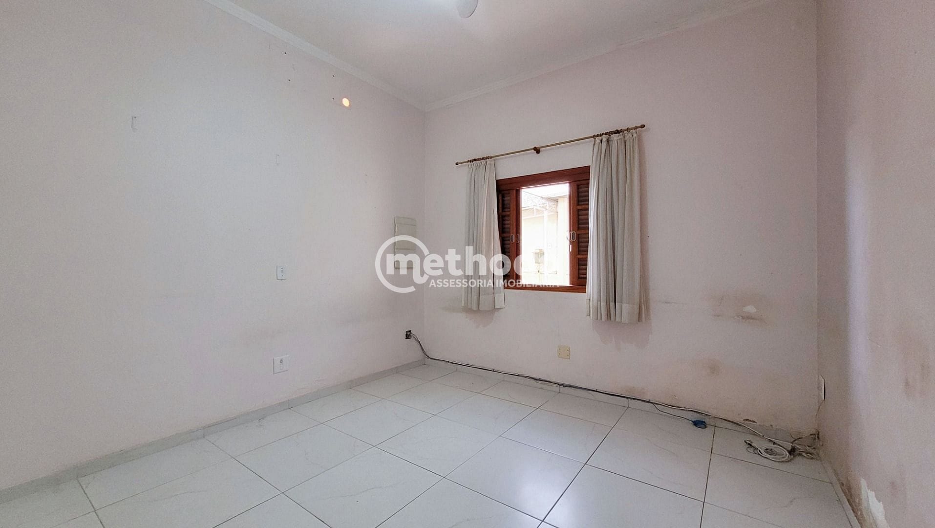 Casa, 6 quartos, 250 m² - Foto 7