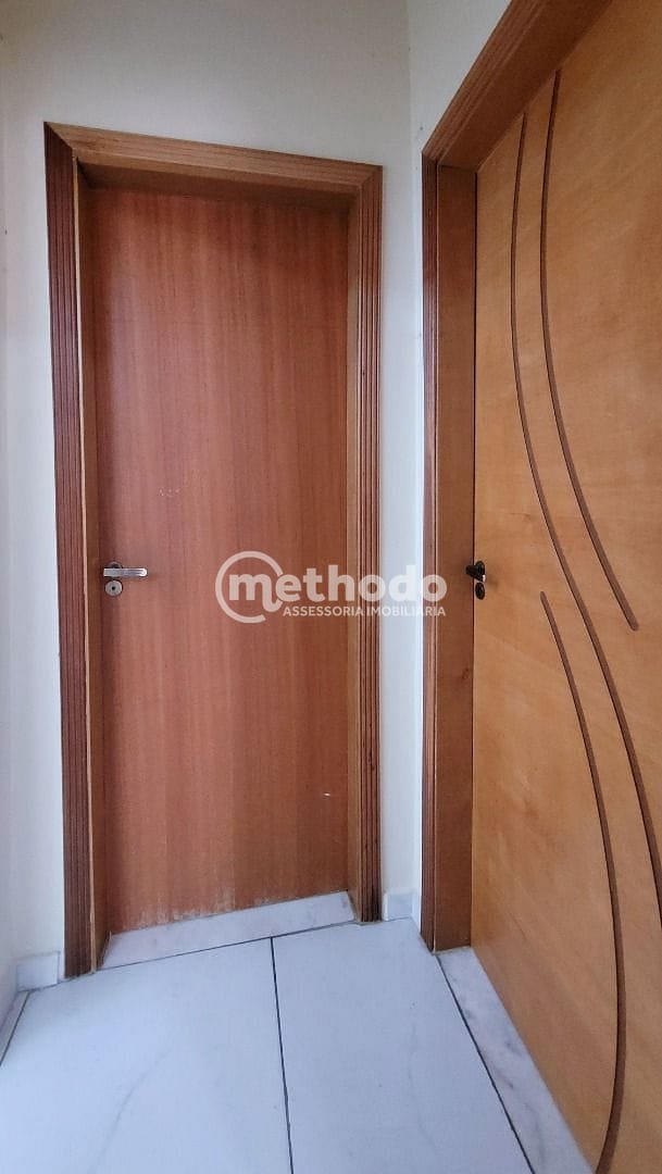 Casa, 6 quartos, 250 m² - Foto 10