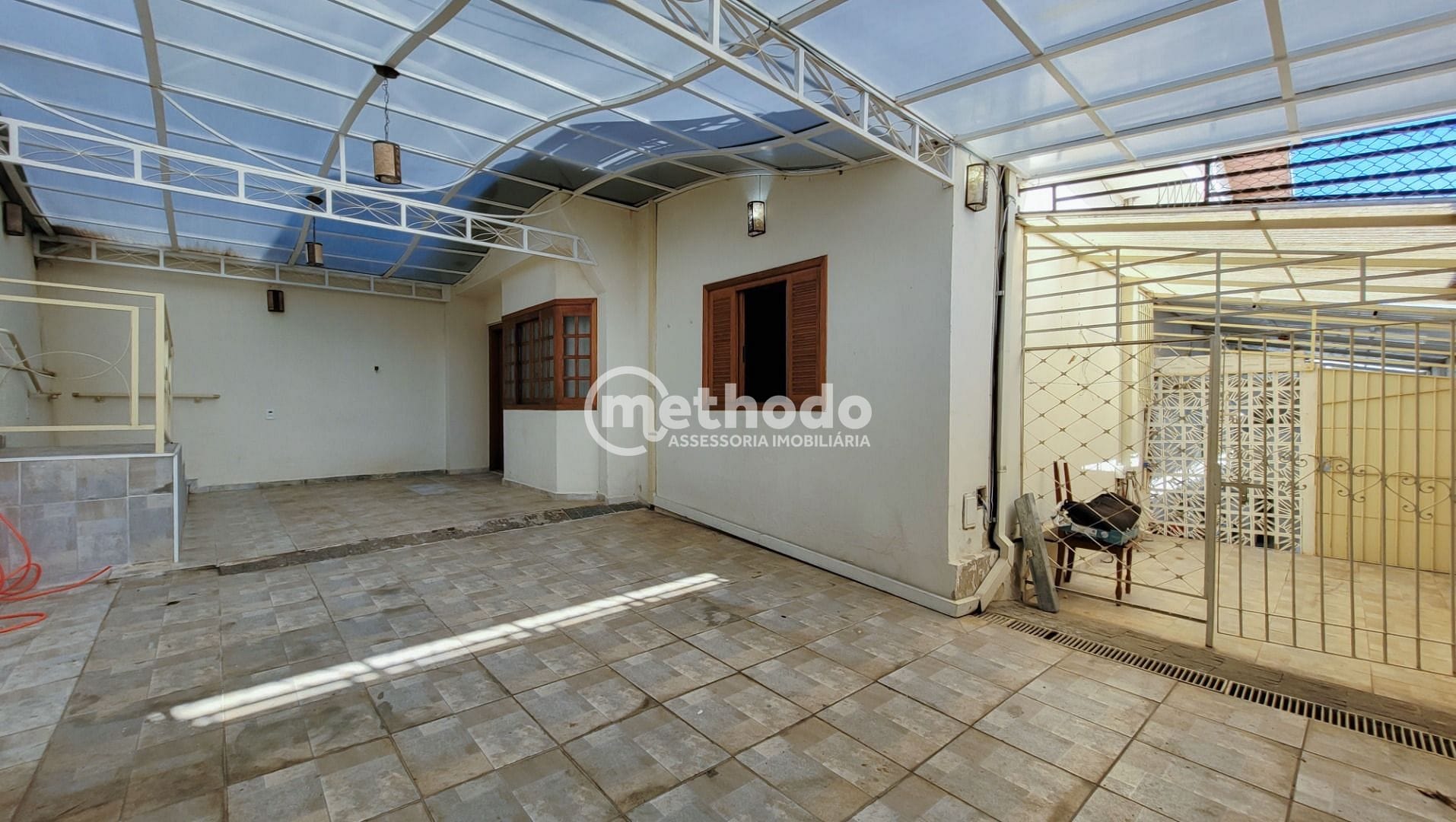 Casa, 6 quartos, 250 m² - Foto 3