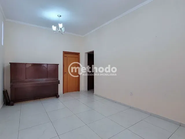 Casa com 250m² 6 quartos e 4 banheiros, à venda, no bairro Jardim Proenca I em Campinas