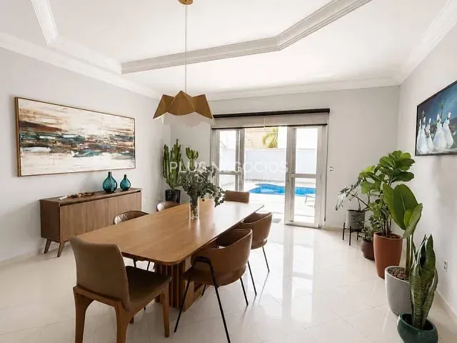 Casa com 360m² 4 quartos e 5 banheiros, à venda, no bairro Condomínio Jardim Residencial Tivoli em Sorocaba