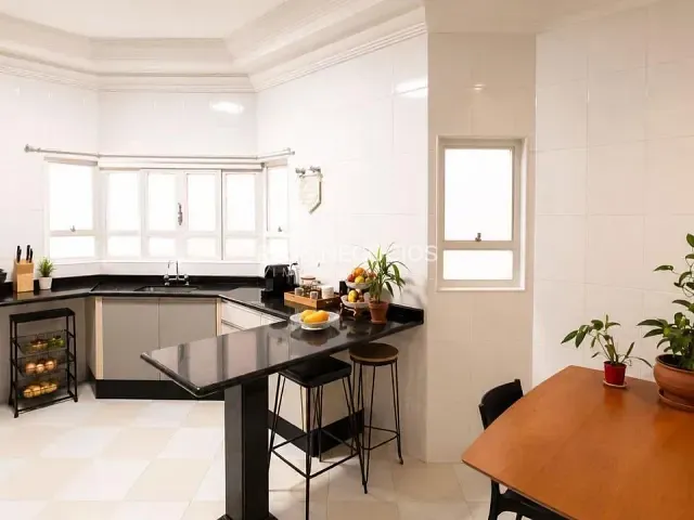 Casa com 360m² 4 quartos e 5 banheiros, à venda, no bairro Condomínio Jardim Residencial Tivoli em Sorocaba