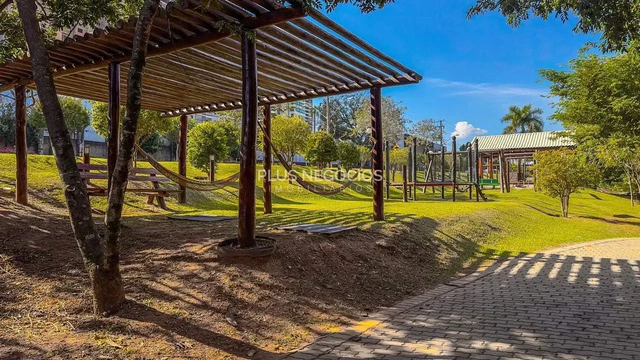 Casa, 4 quartos, 360 m² - Foto 31