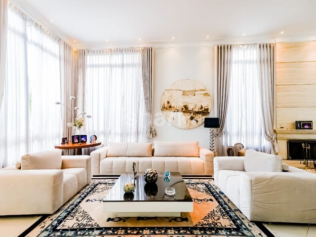 Casa com 711m² 4 quartos e 7 banheiros, à venda, no bairro Alphaville em Santana de Parnaíba