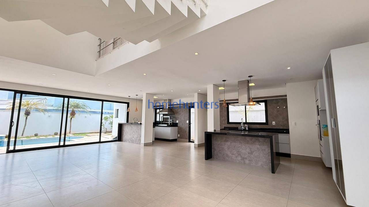 Casa, 4 quartos, 280 m² - Foto 1