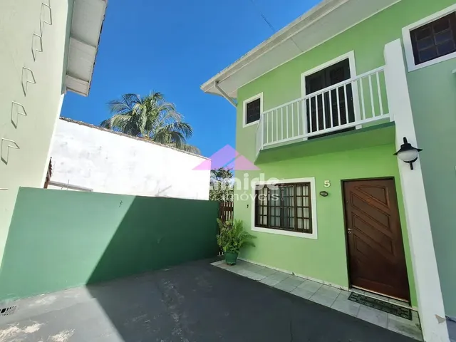 Casa com 108m² 2 quartos e 1 banheiro, à venda, no bairro Martin de Sá em Caraguatatuba