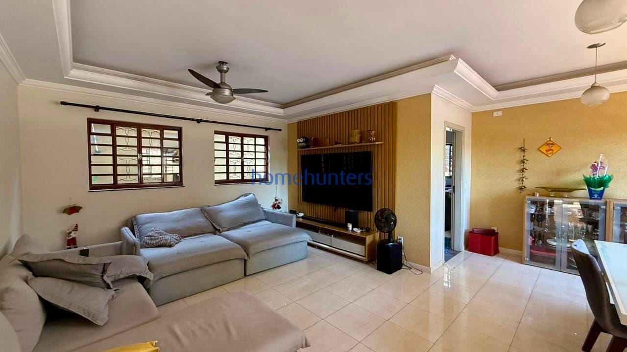 Casa, 3 quartos, 300 m² - Foto 1