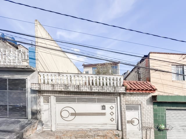 Foto do Casa - Casa para venda em Vila Fanton com 2 quartos, sendo 2 suítes , 302m² | Lares e Andares Imóveis