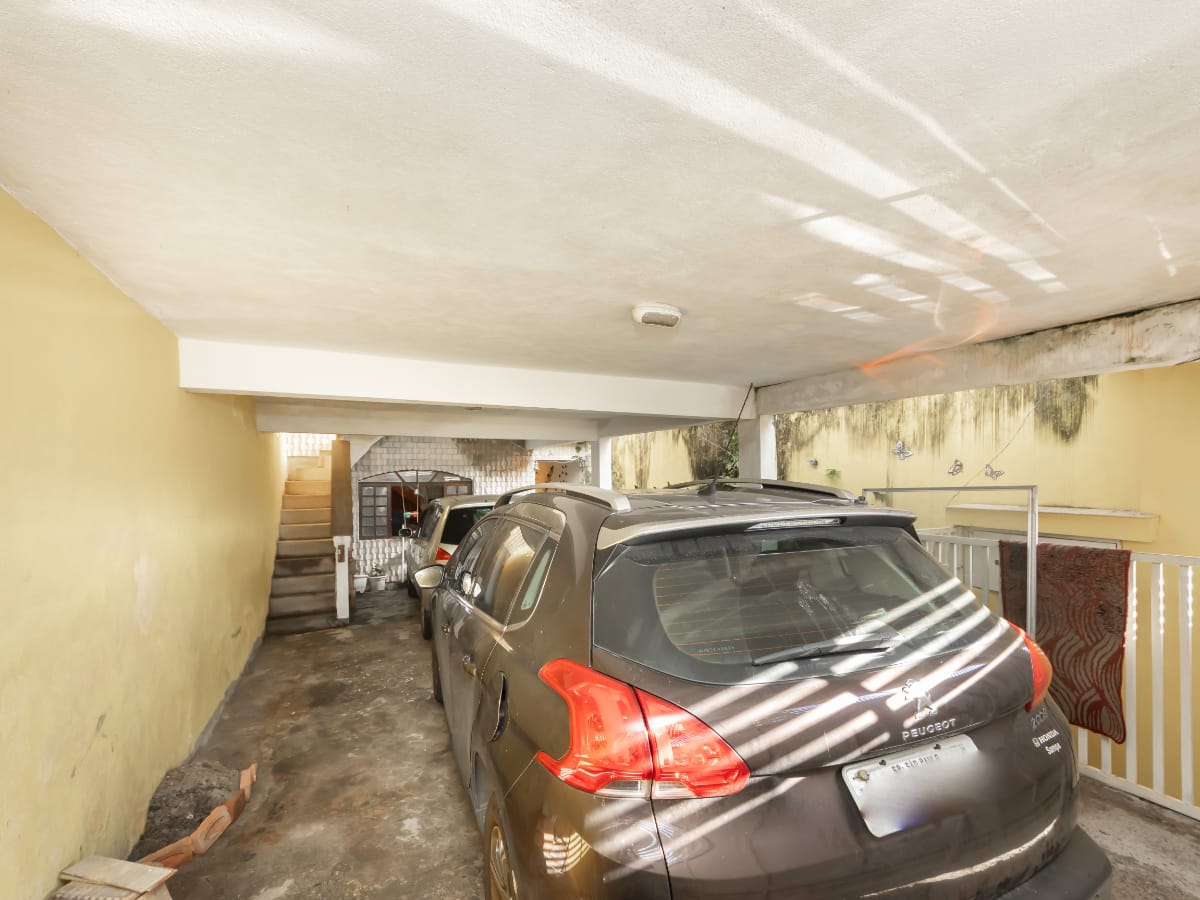 Foto do Casa-Casa tipo para venda em Vila Fanton com 2 quartos, sendo 2 suítes, 302m²