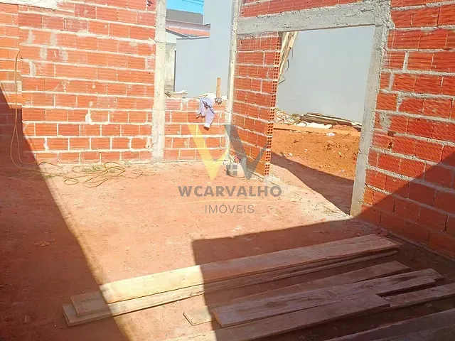 Casa com 200m² 3 quartos e 2 banheiros, à venda, no bairro Jardim dos Ipês em Anápolis