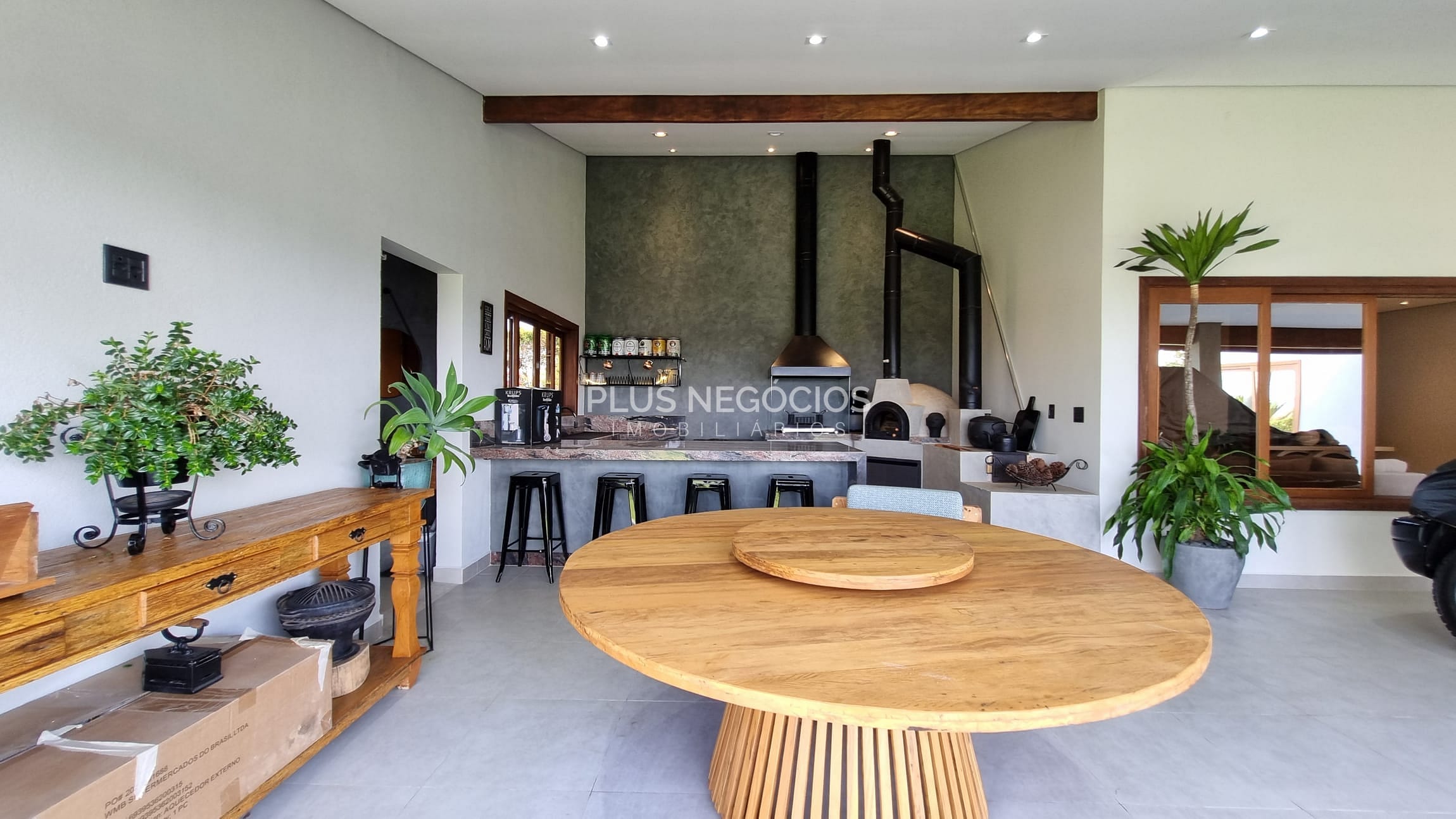 Casa à venda com 3 quartos, 323m² - Foto 6
