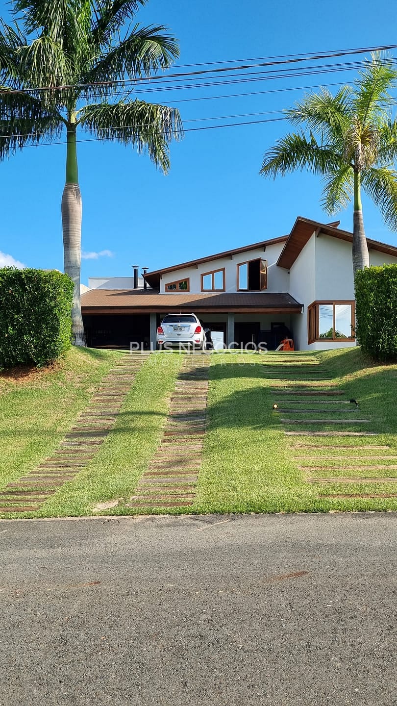 Casa à venda com 3 quartos, 323m² - Foto 3