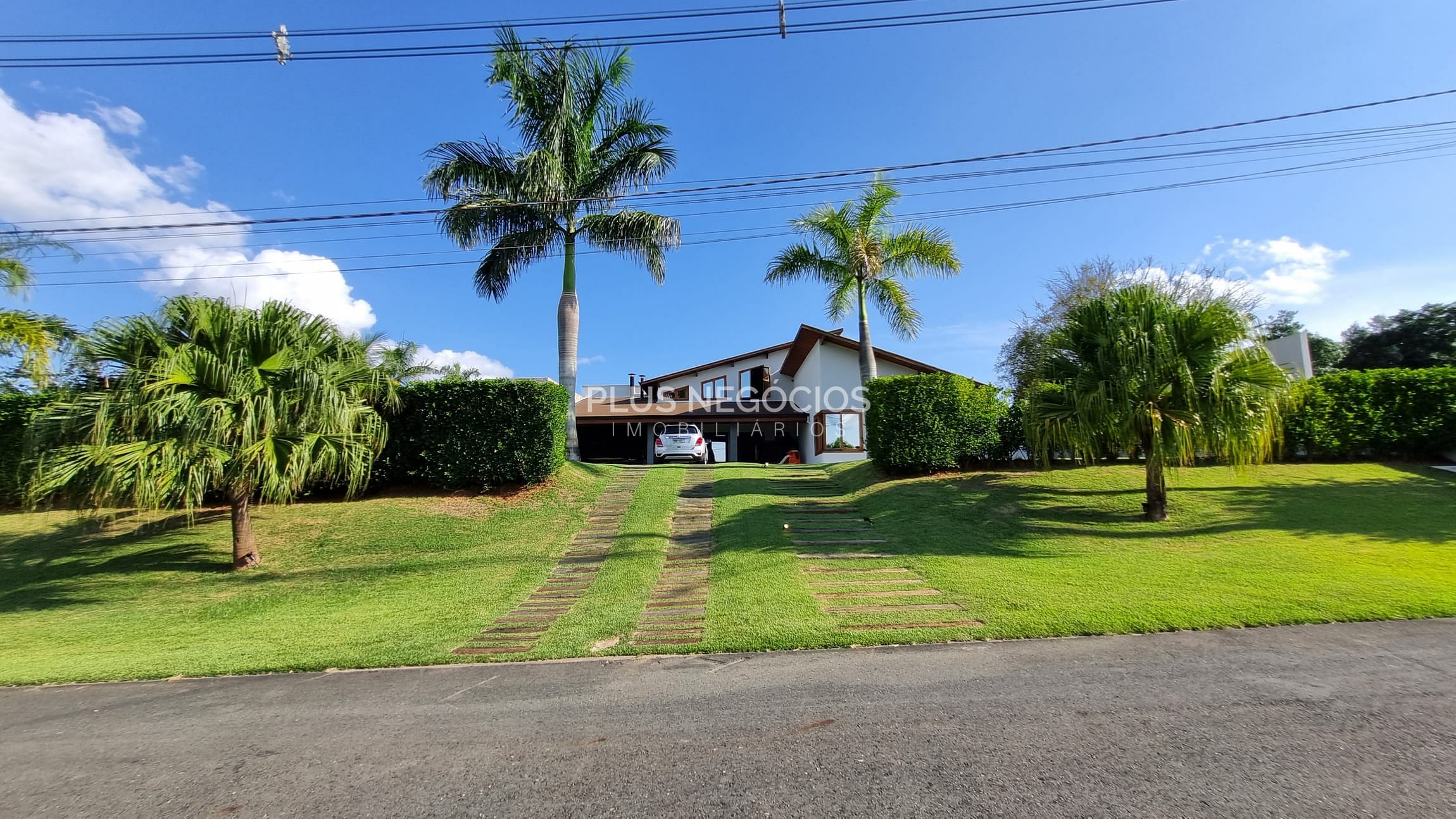 Casa à venda com 3 quartos, 323m² - Foto 12