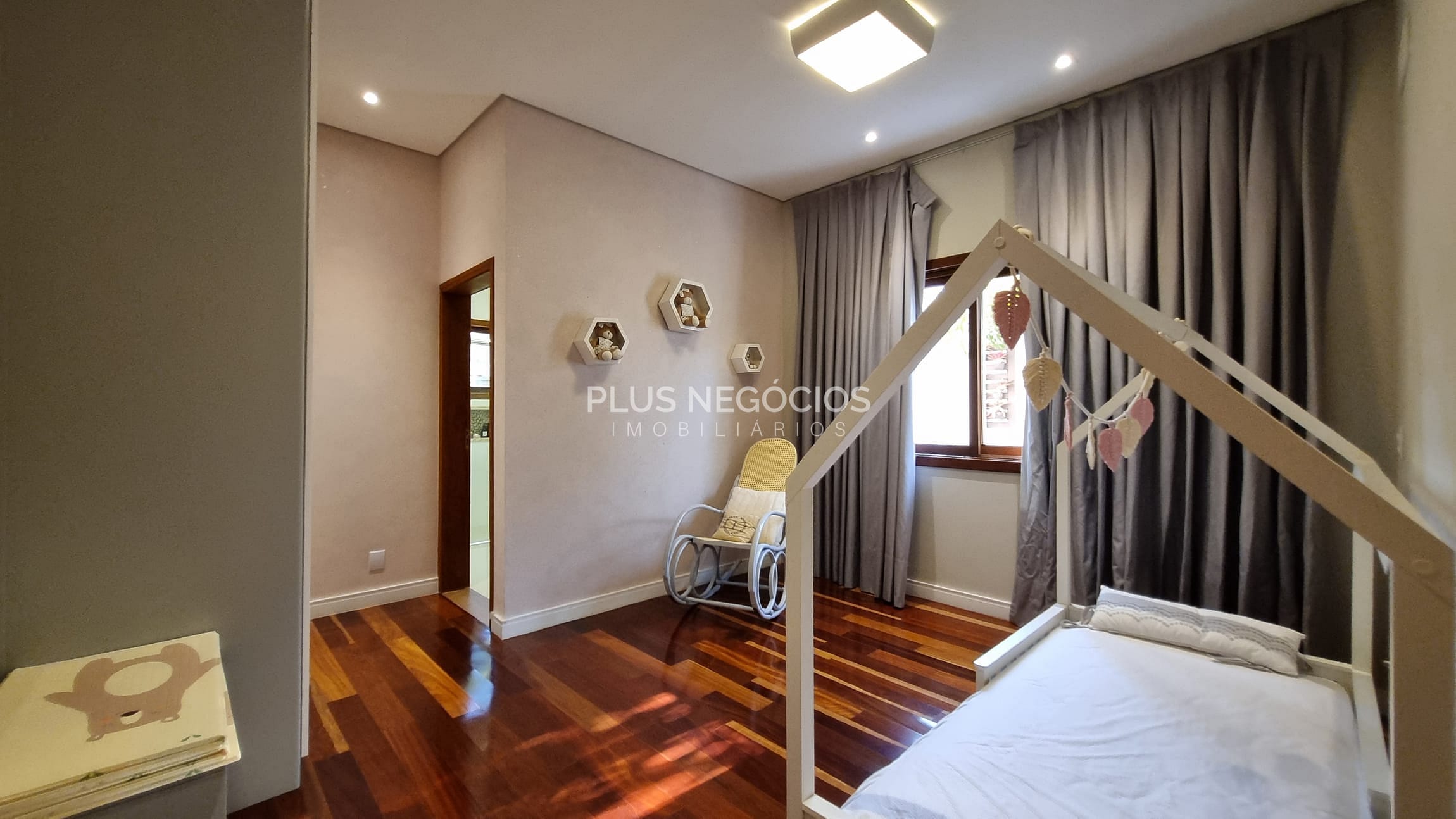Casa à venda com 3 quartos, 323m² - Foto 40