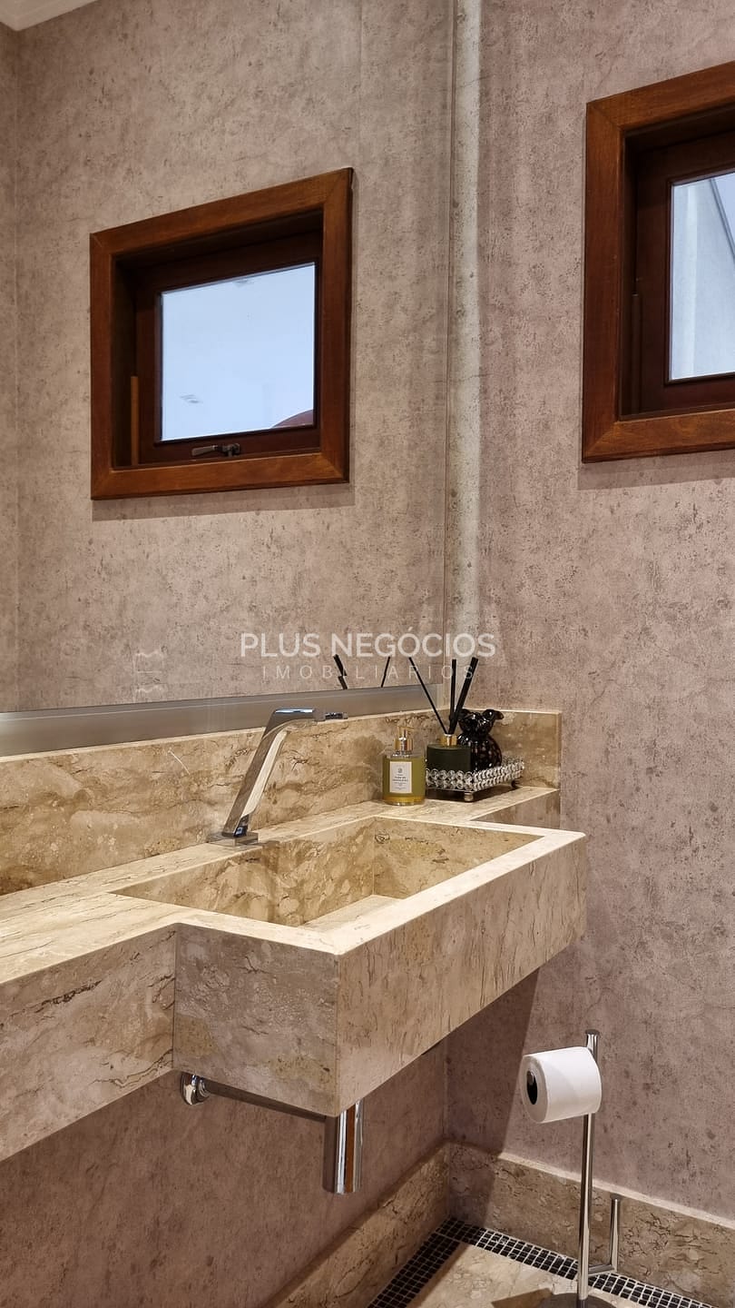 Casa à venda com 3 quartos, 323m² - Foto 43
