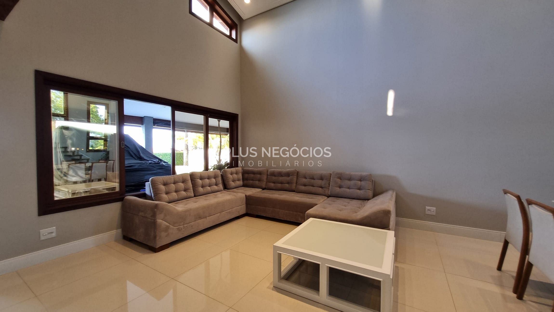 Casa à venda com 3 quartos, 323m² - Foto 16