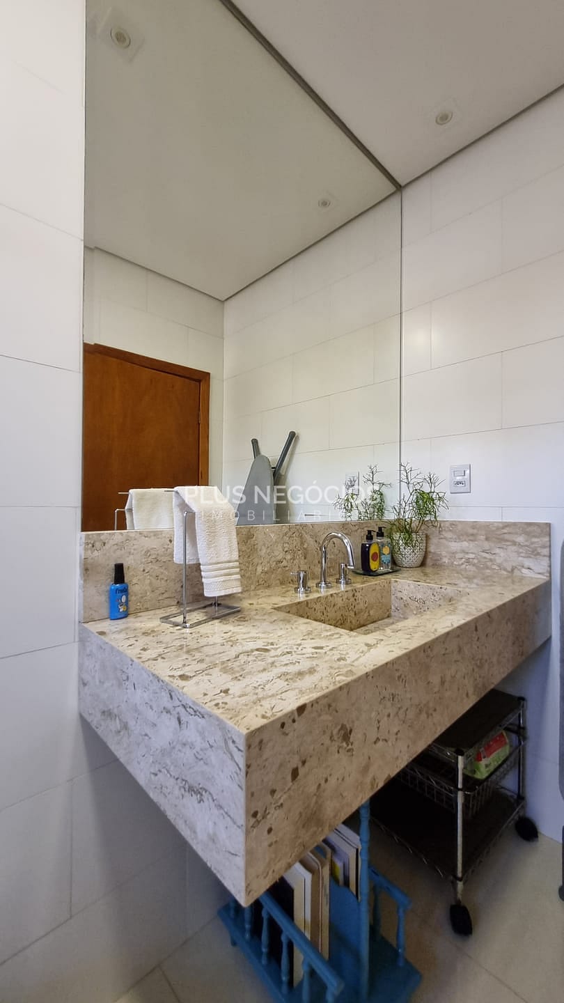 Casa à venda com 3 quartos, 323m² - Foto 46