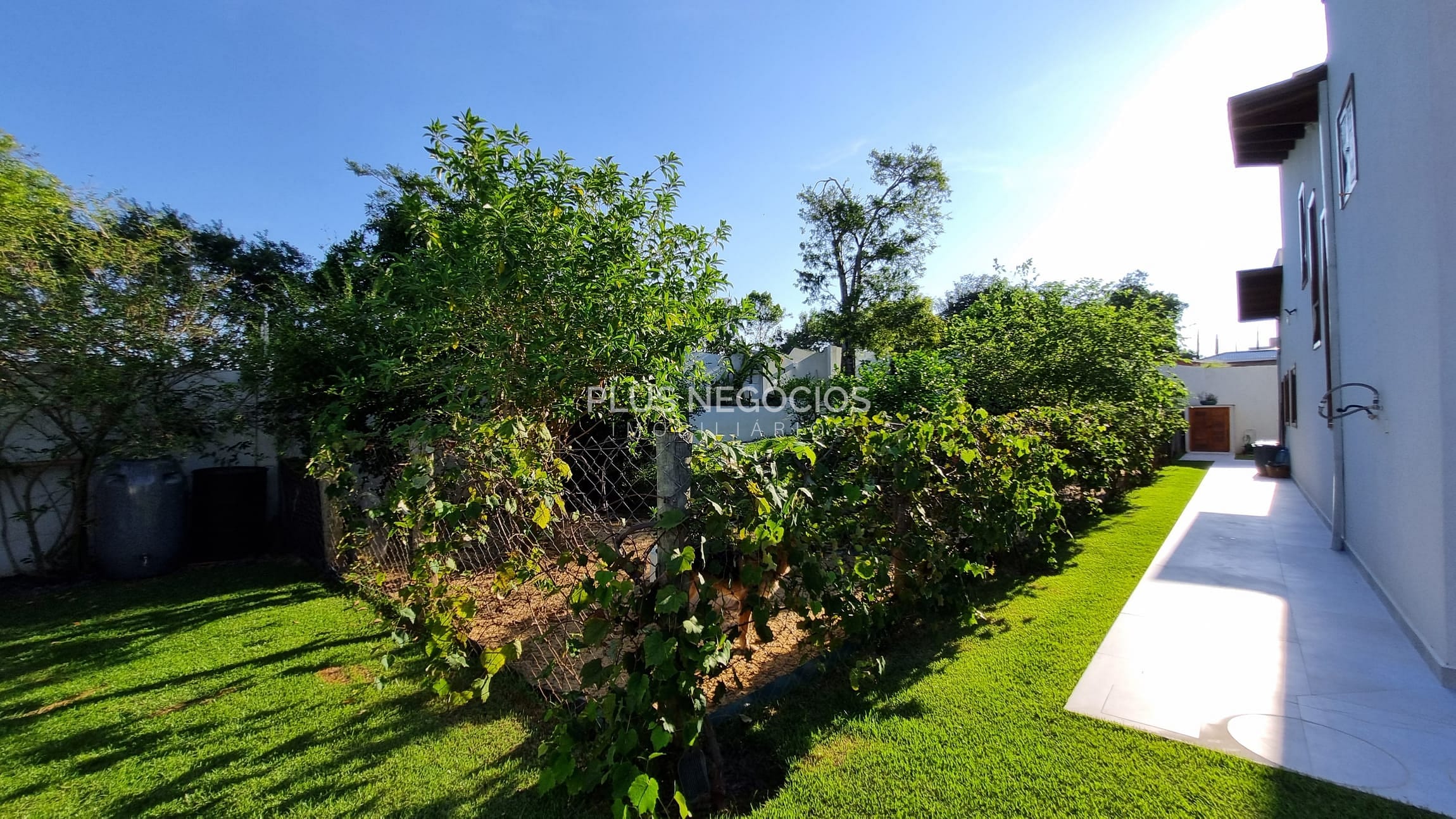 Casa à venda com 3 quartos, 323m² - Foto 62