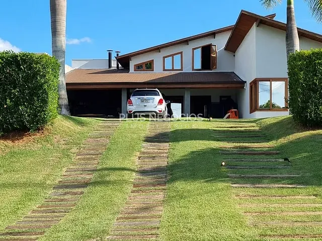 Casa com 1241m² 3 quartos e 5 banheiros, à venda, no bairro Condomínio Village Araçoiaba em Araçoiaba da Serra