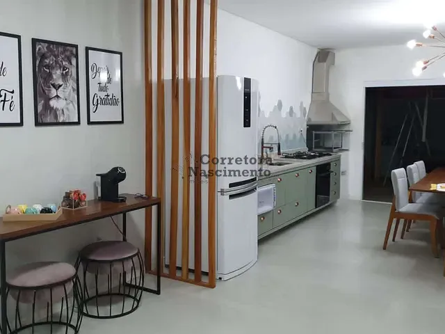 Casa com 212m² 4 quartos e 2 banheiros, à venda, no bairro Jardim Jacinto em Jacareí