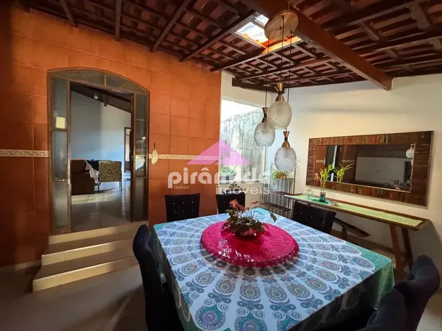 Casa com 360m² 4 quartos e 4 banheiros, à venda, no bairro Cidade Jardim em Caraguatatuba