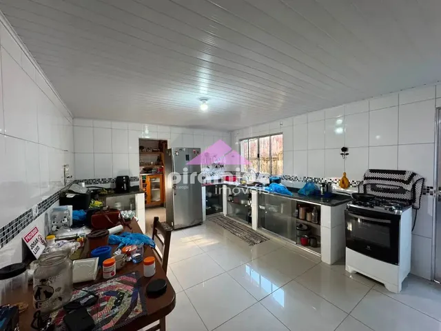 Casa com 360m² 4 quartos e 4 banheiros, à venda, no bairro Cidade Jardim em Caraguatatuba