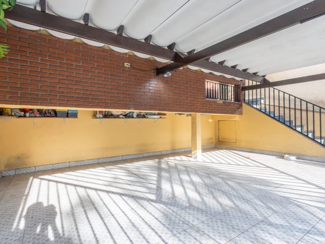 Casa com 160m² 4 quartos e 4 banheiros, à venda, no bairro Vila São Paulo - Cidade Ademar em São Paulo