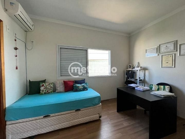 Casa, 3 quartos, 222 m² - Foto 17