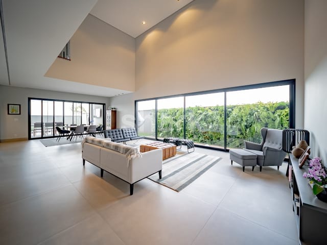 Casa com 390m² 4 quartos e 6 banheiros, à venda, no bairro Alphaville em Santana de Parnaíba