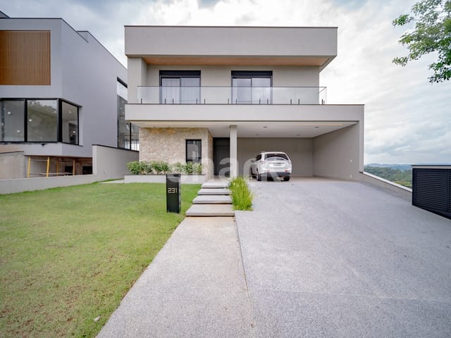 Casa com 390m² 4 quartos e 6 banheiros, à venda, no bairro Alphaville em Santana de Parnaíba