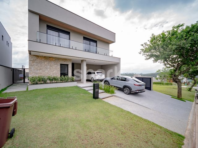 Casa com 390m² 4 quartos e 6 banheiros, à venda, no bairro Alphaville em Santana de Parnaíba