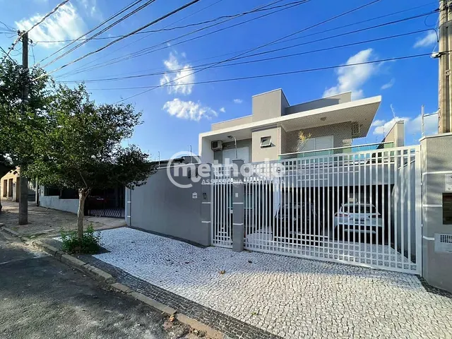 Casa com 300m² 33 quartos e 4 banheiros, à venda, no bairro Taquaral em Campinas