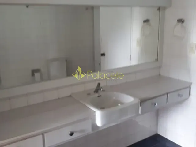 Casa com 330m² 3 quartos e 3 banheiros, à venda, no bairro Jardim Boa Vista em Pindamonhangaba