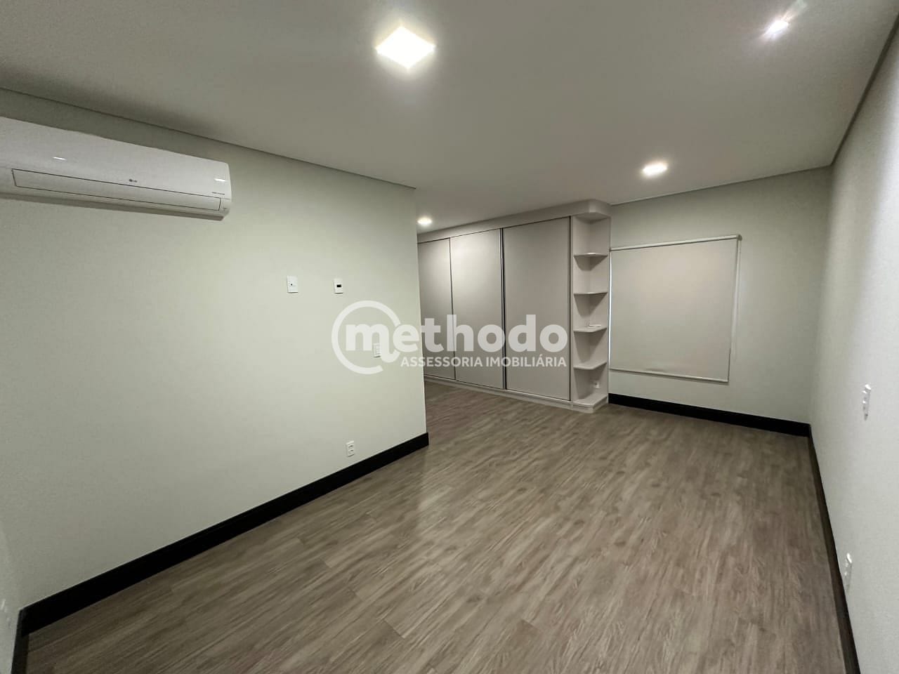 Casa, 4 quartos, 288 m² - Foto 25