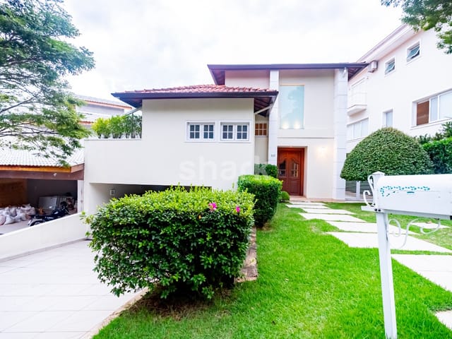 Casa com 400m² 4 quartos e 5 banheiros, à venda, no bairro Alphaville em Santana de Parnaíba