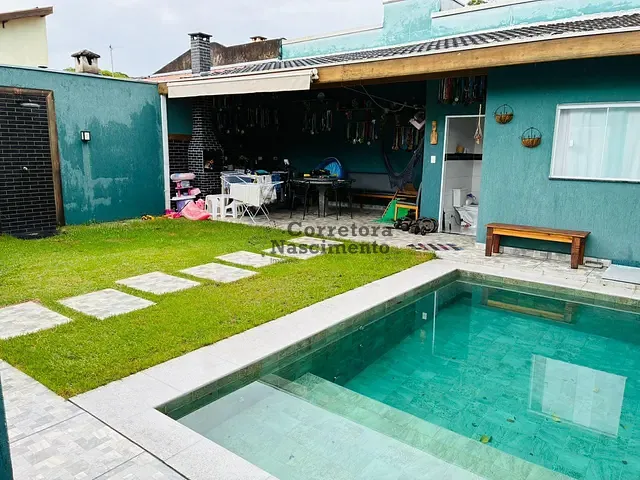Casa com 250m² 4 quartos e 2 banheiros, à venda, no bairro Conjunto Residencial Vale dos Pinheiros em São José dos Campos